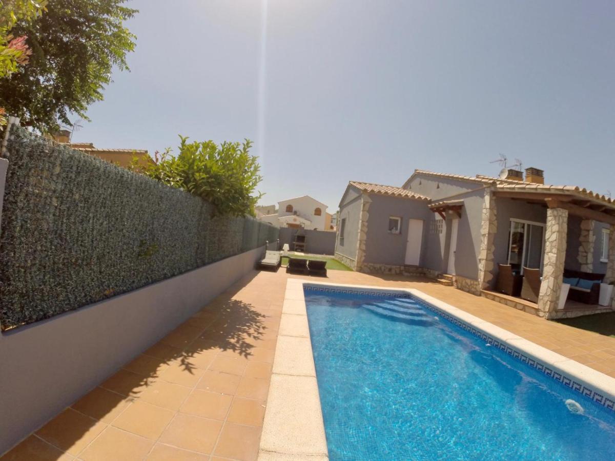 فيلا Casa En L Escala Con Piscina Y Wifi Free L' Escala المظهر الخارجي الصورة