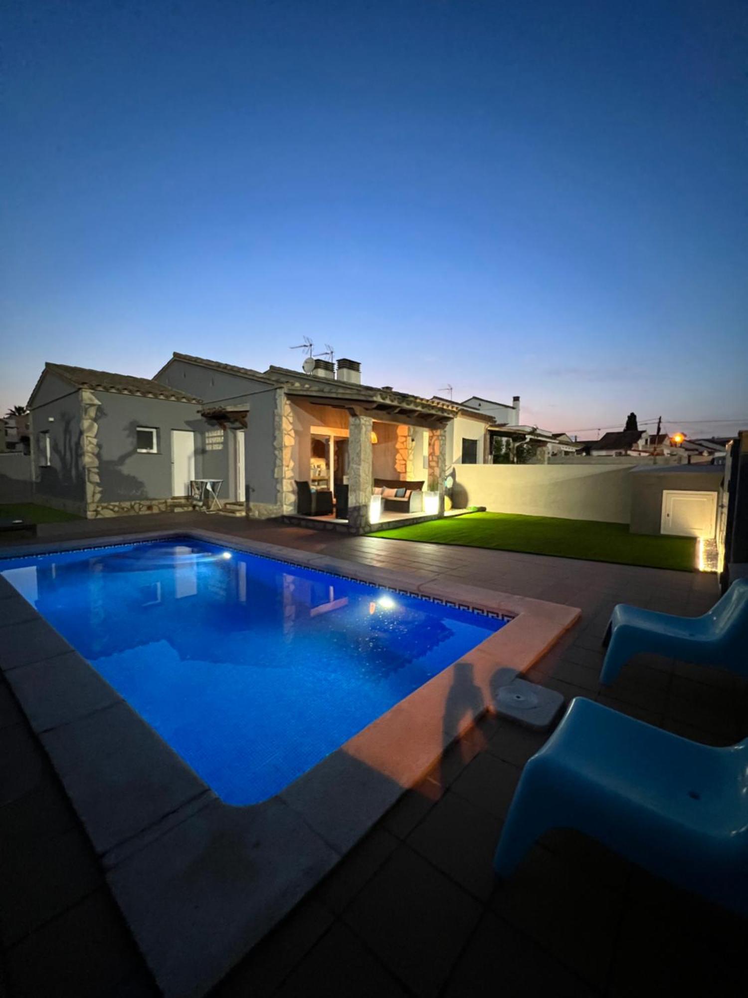 فيلا Casa En L Escala Con Piscina Y Wifi Free L' Escala المظهر الخارجي الصورة