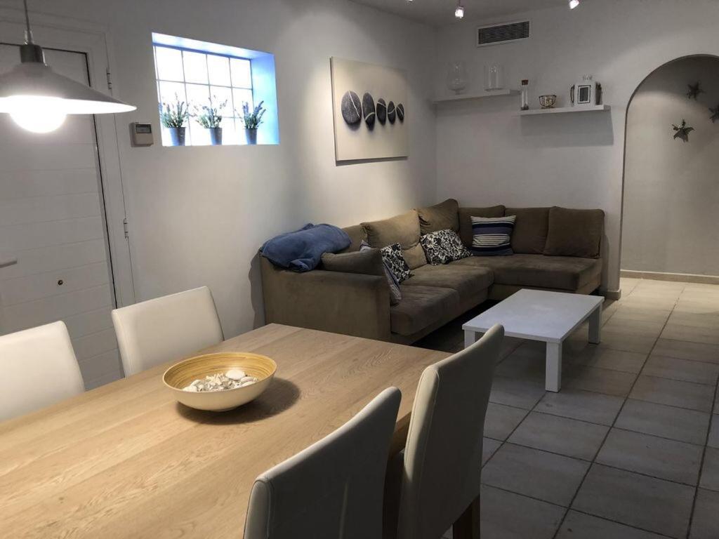 فيلا Casa En L Escala Con Piscina Y Wifi Free L' Escala المظهر الخارجي الصورة